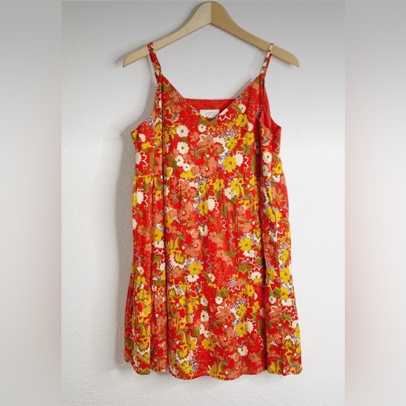 Loft red floral mini dress- never worn tags attached- medium - Picture 1 of 4